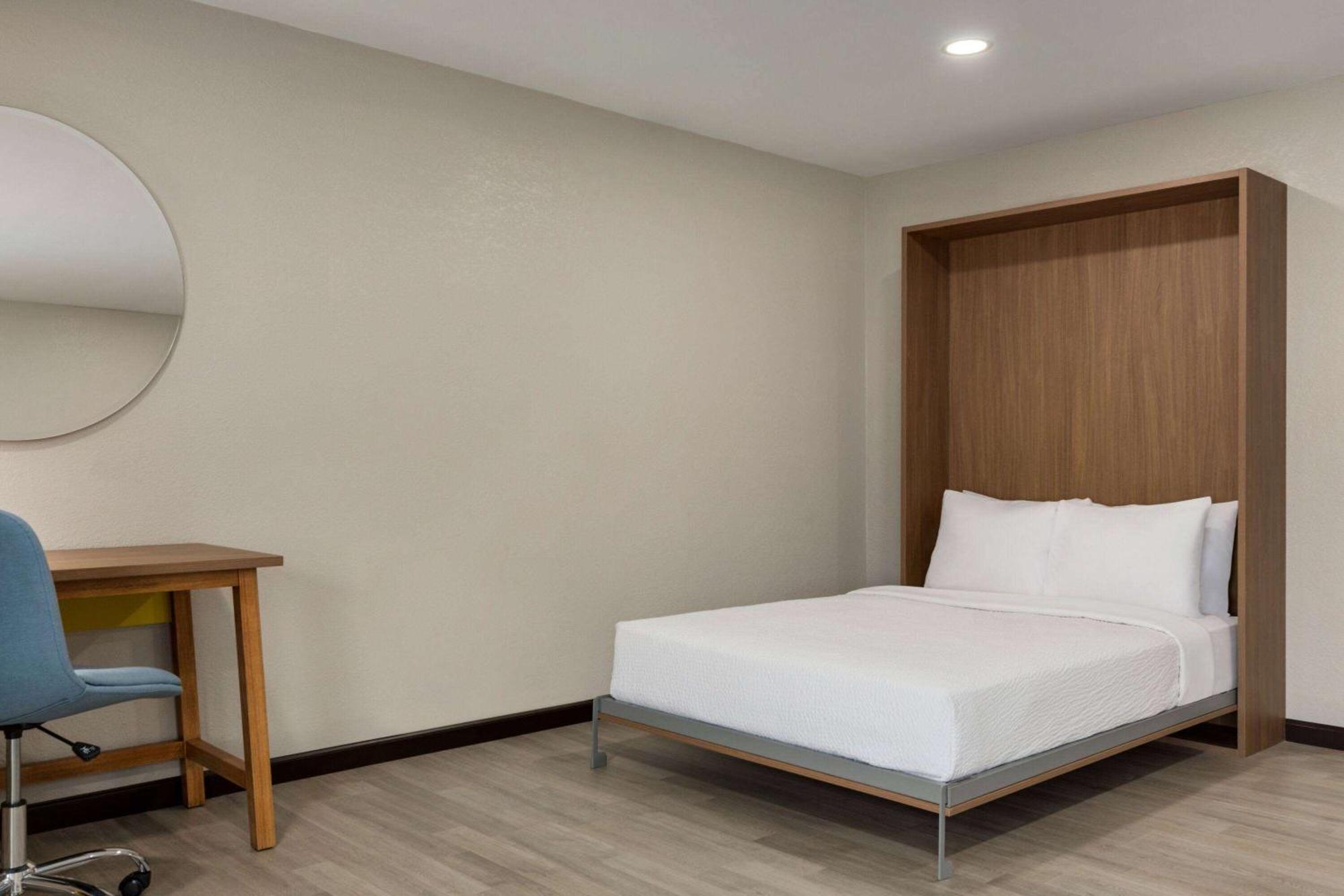 Days Inn By Wyndham Hillsboro מראה חיצוני תמונה