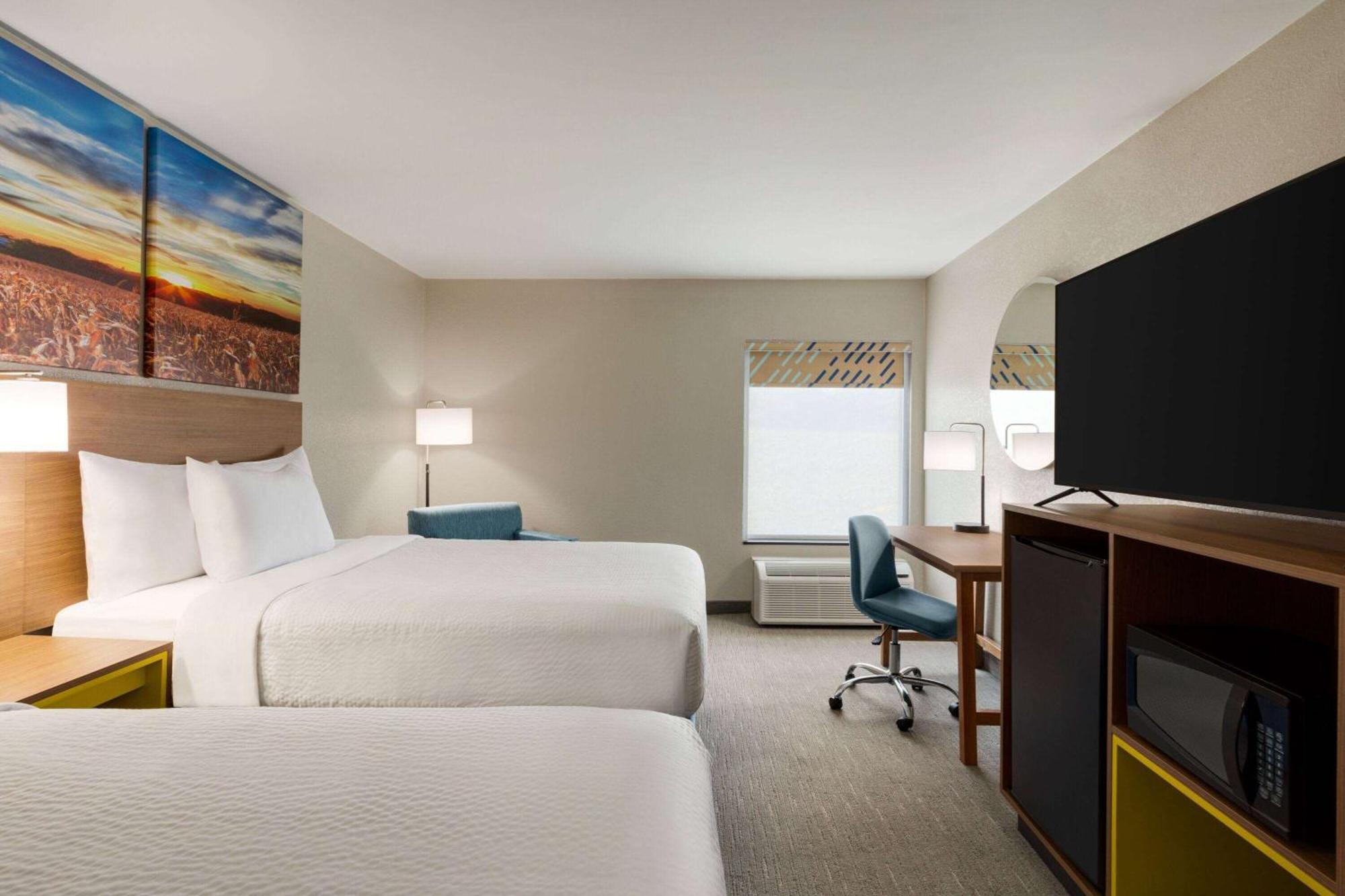 Days Inn By Wyndham Hillsboro מראה חיצוני תמונה